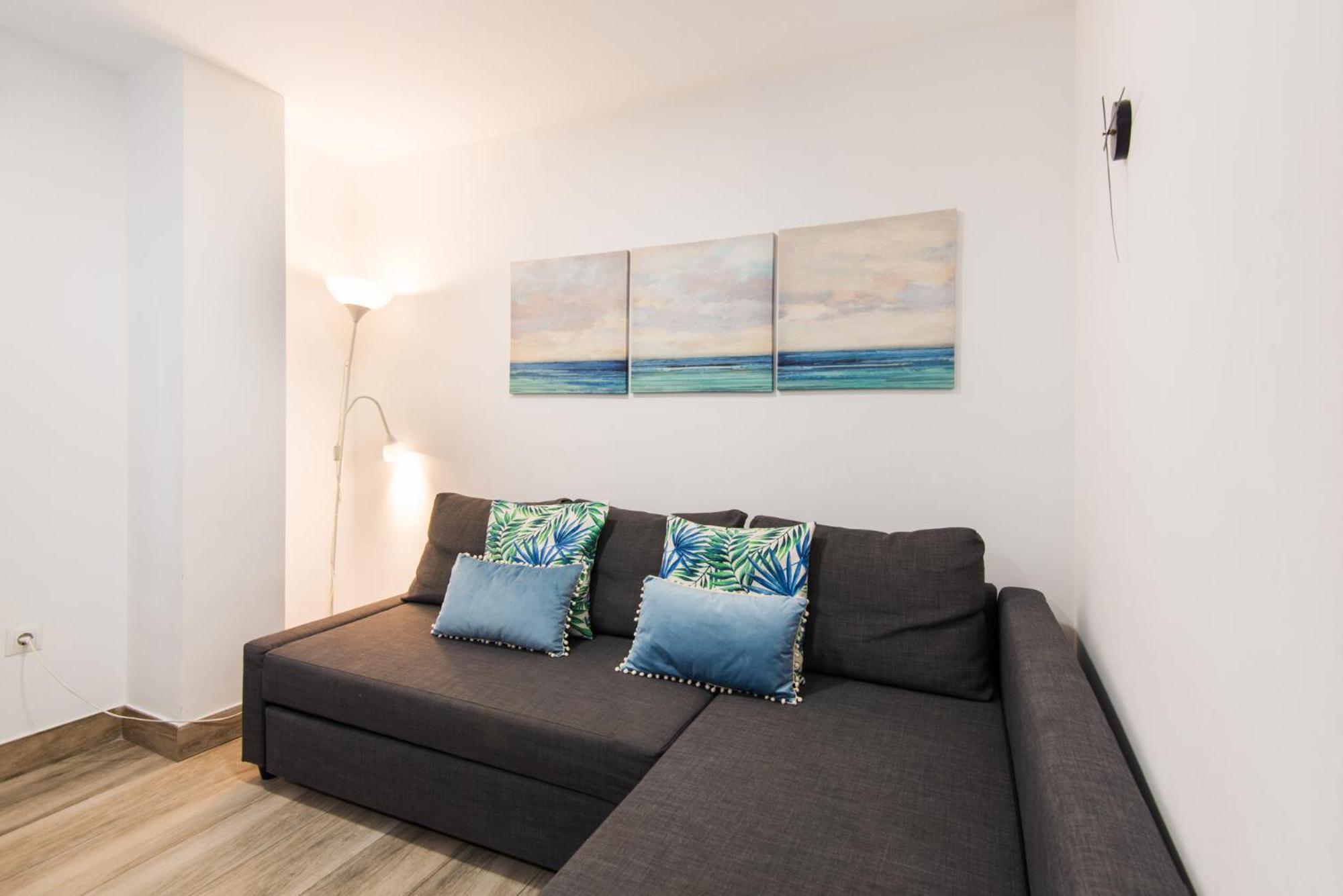 New Street Fantasy 2 Center Apartment